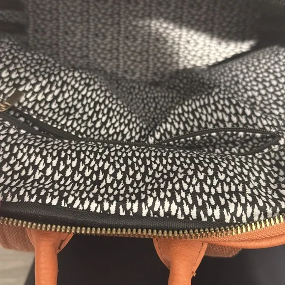 Purse/Backpack - Picture 12 of 16